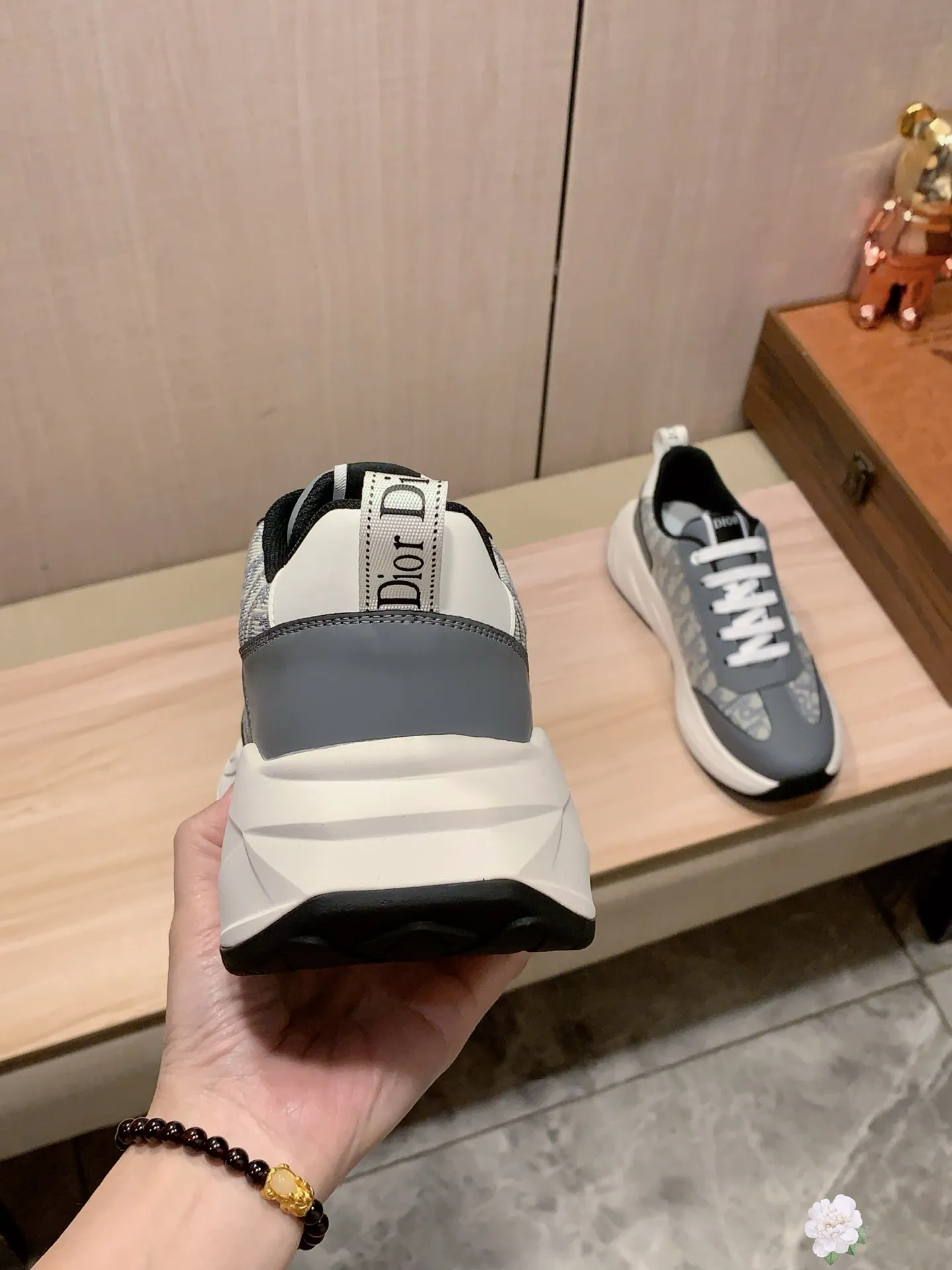 Men's Men's Shoes💰460💰💰🎩🎩[Lightning][Lightning] "Dior DIOR*" The latest and most popular casual shoes, top brand [seduce] luxury~purchase, top~quality. [Strong] The upper is made of imported breathable cowhide with material ➕ breathable sheepskin feet (•) and fine workmanship. The original stylish and stylish soft rubber wear-resistant and non-slip outsole is light and comfortable on the feet. The real thing looks better when photographed. 305: code: 38-44, 2️⃣ colors selected